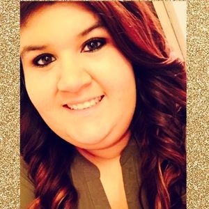 Meet your Posher, Cayla